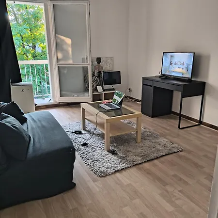 Neptune Avec Climatisation Et Parking