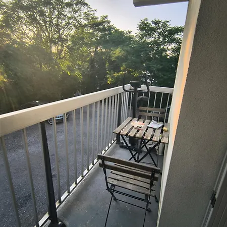 Neptune Avec Climatisation Et Parking Appartement Montpellier