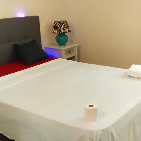 Neptune Avec Climatisation Et Parking Appartement *